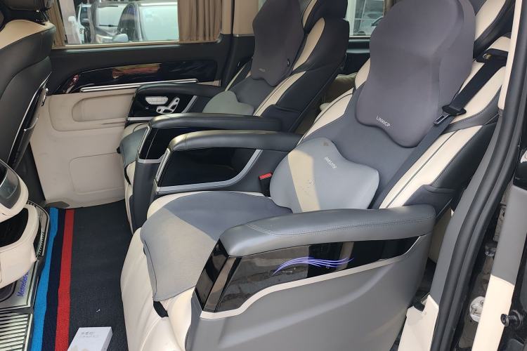 Used Mercedes-Benz Vito 2021 2.0T Business Version 7 Seats Left Rear Seat