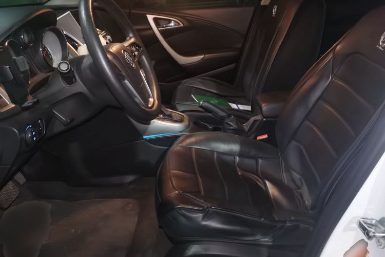 Used Buick GT 2014 XT 1.6L Automatic Fashion Edition
