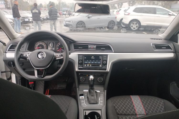 Used Volkswagen Lamando 2019 230TSI DSG Fashion Edition China VI