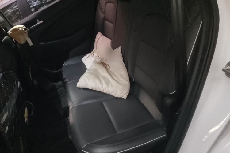 Used Hyundai Tucson 2020 280TGDi Two-Wheel-Drive GLS Fashion Edition China VI Standard Left Rear Seat