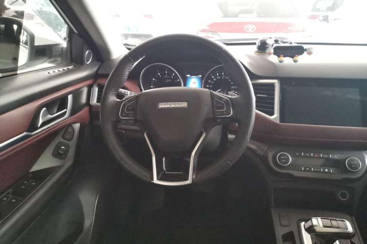 Used Haval H6 Coupe 2019 1.5T Automatic Two-Wheel Drive Luxury Smart Connectivity Version China VI Standard