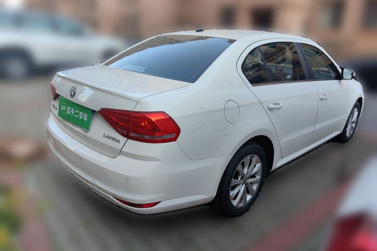 Used Volkswagen Lavida 2017 1.6L Automatic Comfort Edition
