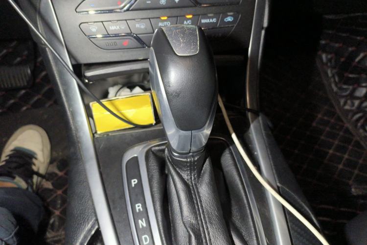 Used Ford Edge 2016 EcoBoost 245 Two-Wheel-Drive Titanium 7-Seater
