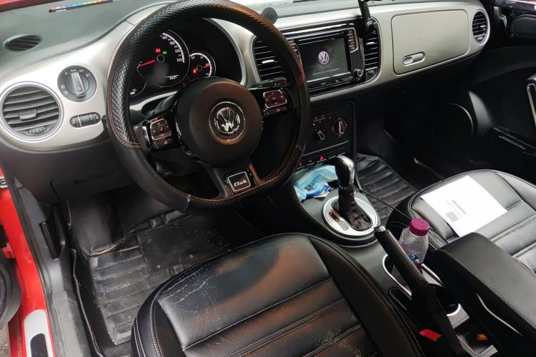 Used Volkswagen Beetle 2016 180TSI Club Edition Center Console