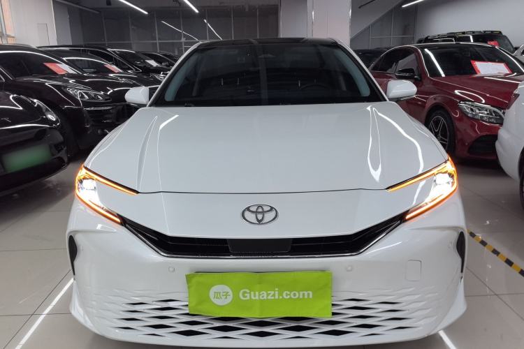 Used Toyota Camry 2024 Dual-Motor 2.0 HG Premium Edition