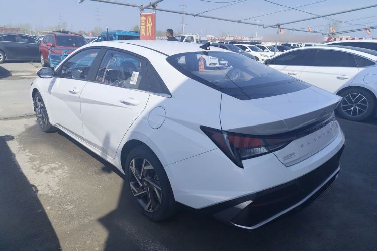 Used Hyundai Elantra 2023 1.5L CVT GLX Elite Edition Rear Left 45 Deg