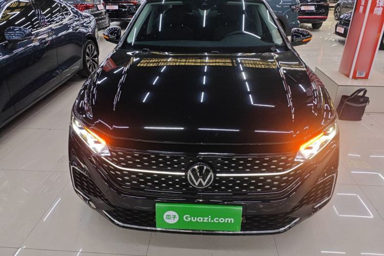 Used Volkswagen Passat 2024 380TSI Starry Dragon Edition Front