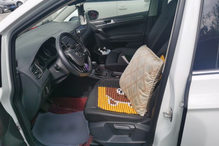 Used Volkswagen Golf Sportsvan 2018 230TSI Automatic Trend Edition Left Front Seat