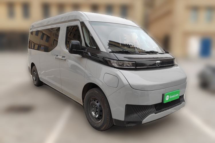Used Farizon Super VAN 2025 Yucheng Action-Pak, Mid-Axle Mid-Roof 68kWh ZhiXin, 7-seater