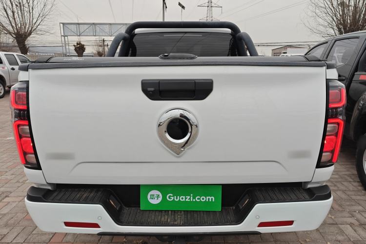 Used Great Wall Poer 2023 2.0T Commercial Version Automatic Diesel 4x4 Navigation Type Long Bed GW4D20M