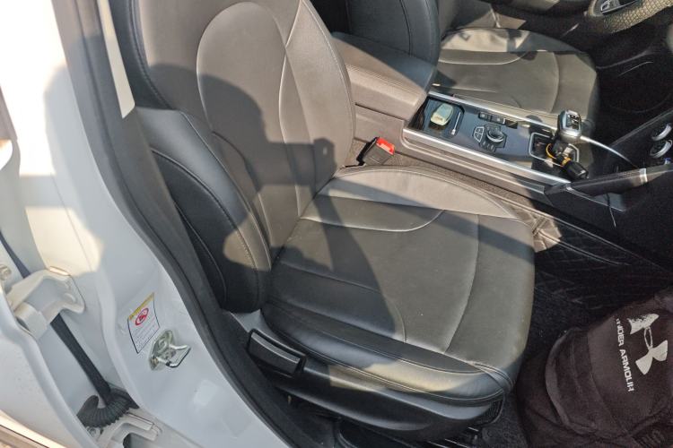 Used Haval H6 2018 Sport Edition 1.5T Automatic Two-Wheel Drive Elite Model China V Standard Right Front Seat