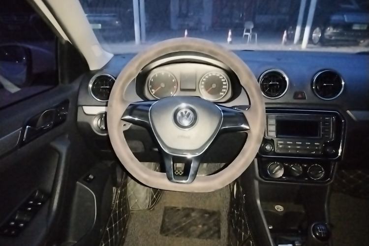 Used Volkswagen Jetta 2017 1.5L Manual Comfort Model Steering Wheel