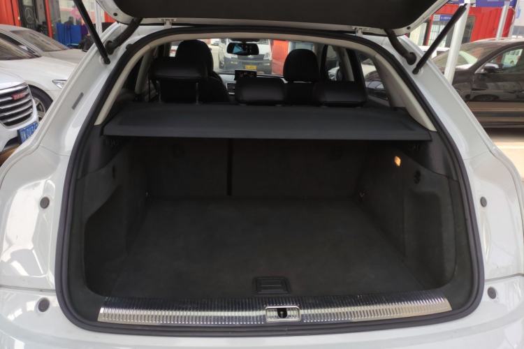 Used Audi Q3 2015 30 TFSI Comfort Model
