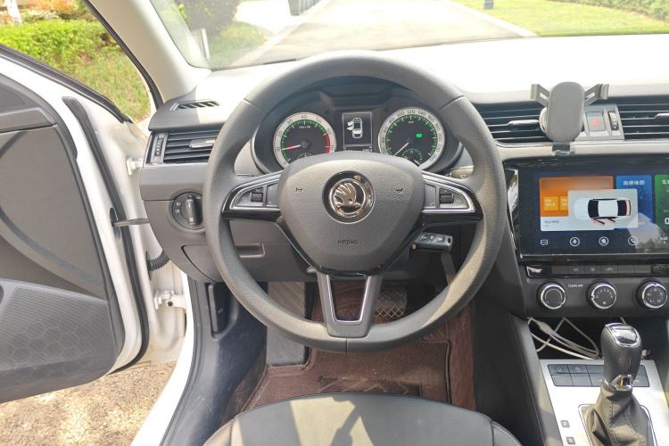 Used Skoda Octavia 2022 1.5L Automatic Comfort Edition