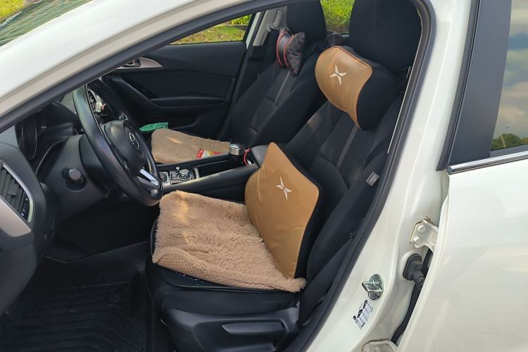 Used Mazda 3 Axela 2017 Sedan 1.5L Automatic Luxury Model Emission Standard China V Left Front Seat