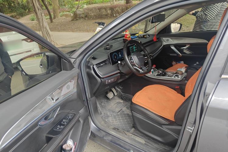 Used JETOUR X70 PLUS 2023 1.6T DCT Stronger 7-Seater