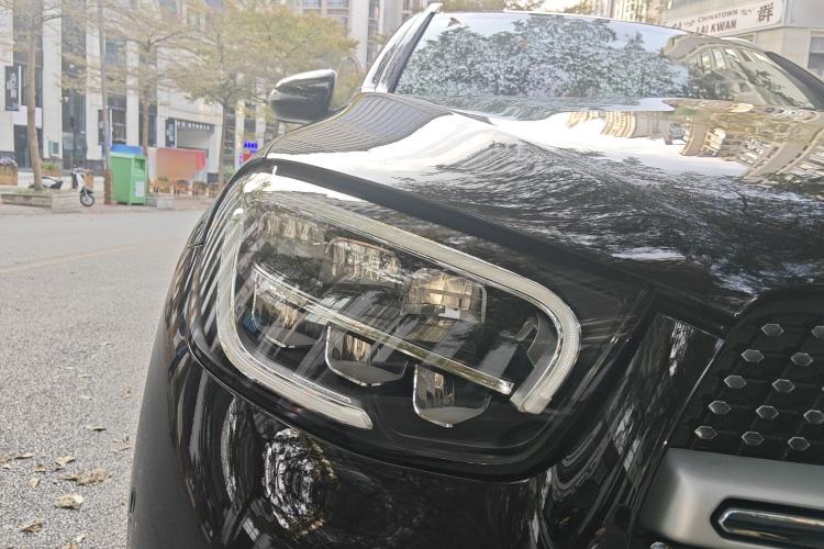 Used Mercedes-Benz GLC 2021 GLC 260 L 4MATIC Luxury Model Exterior 6