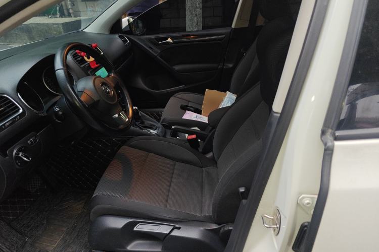 Used Volkswagen Golf 2012 1.4 TSI Automatic Comfort Edition Left Front Seat