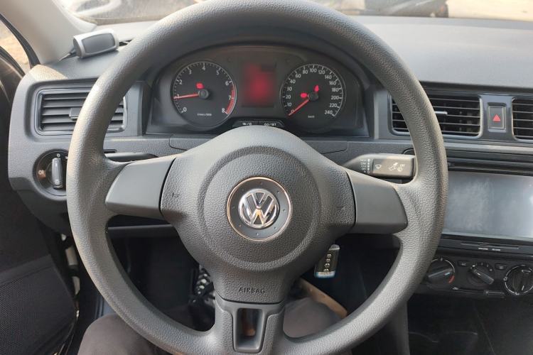 Used Volkswagen Santana 2013 1.4L Manual Fashion Edition
