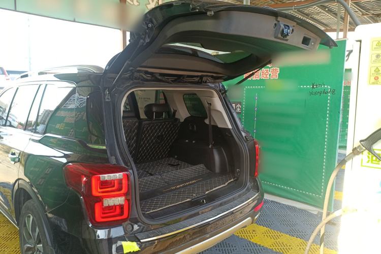 Used GAC Trumpchi GS8 2017 320T Two-Wheel Drive Luxury Smart Connectivity Version (7 Seats)