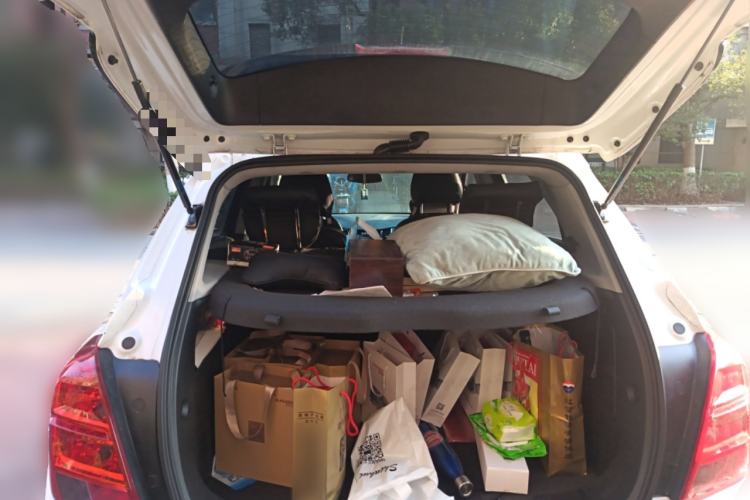 Used Chevrolet Trax 2018 330T Automatic Two-Wheel Drive Elite Model Trunk