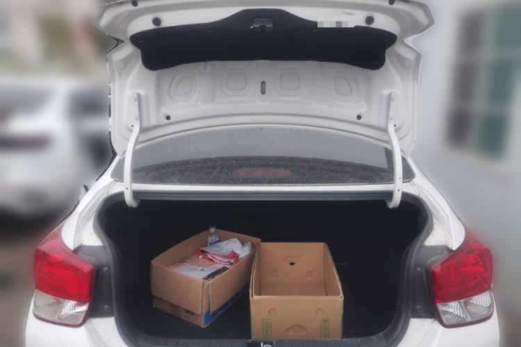 Used Hyundai Verna (older generation) 2020 1.4L Manual GLS Vibrant Edition Trunk