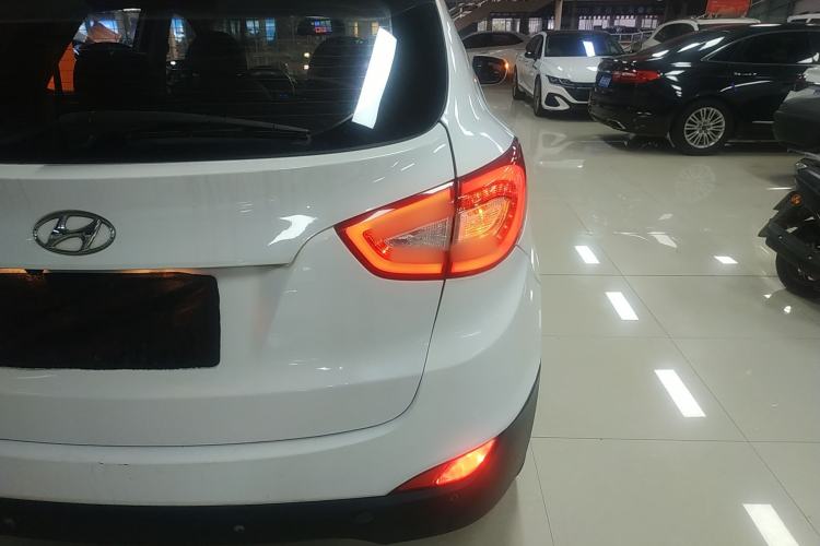 Used Hyundai ix35 2015 2.0L Automatic 2WD Smart Type China IV Right Rear Taillight