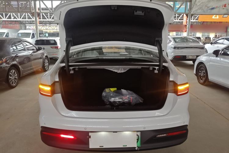 Used BYD Seal 05 DM-i 2025 DM-i Smart Drive 55KM Luxury Model Trunk