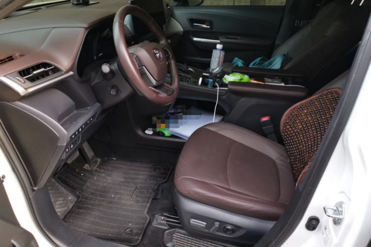 Used Toyota Granvia 2022 2.5L Hybrid Flagship Edition Left Front Seat