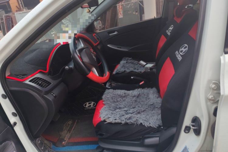 Used Hyundai Verna Ray 2014 1.4L Automatic GLX Left Front Seat