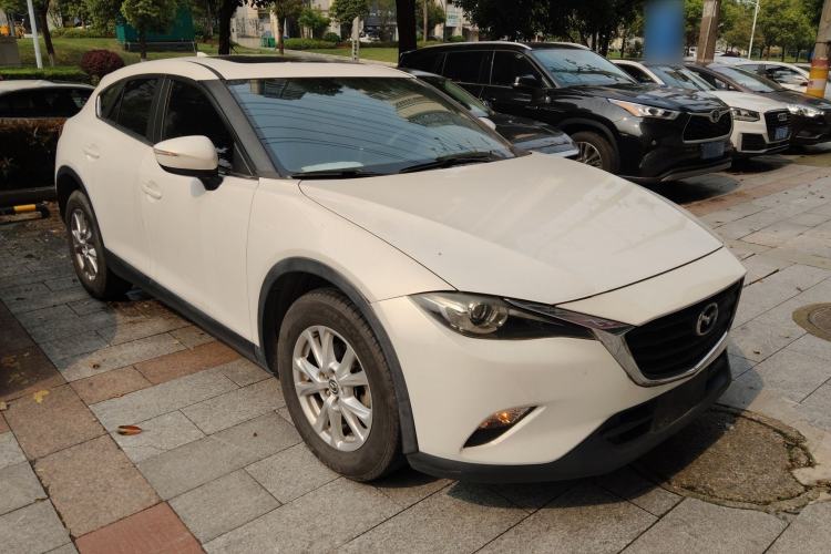 Used Mazda CX-4 2018 2.0L Automatic Two-Wheel Drive Blue Sky Dynamic Version China V Standard Front Right 45 Deg
