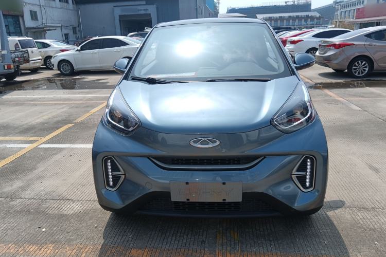 Used Chery QQ Little Ant 2022 Restyled Version Sweet Pink Edition Half-Sugar Version 30.6 kWh 30 kW 301 km Front