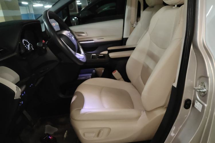 Used Toyota Sienna 2021 2.5L Hybrid Luxury Edition
