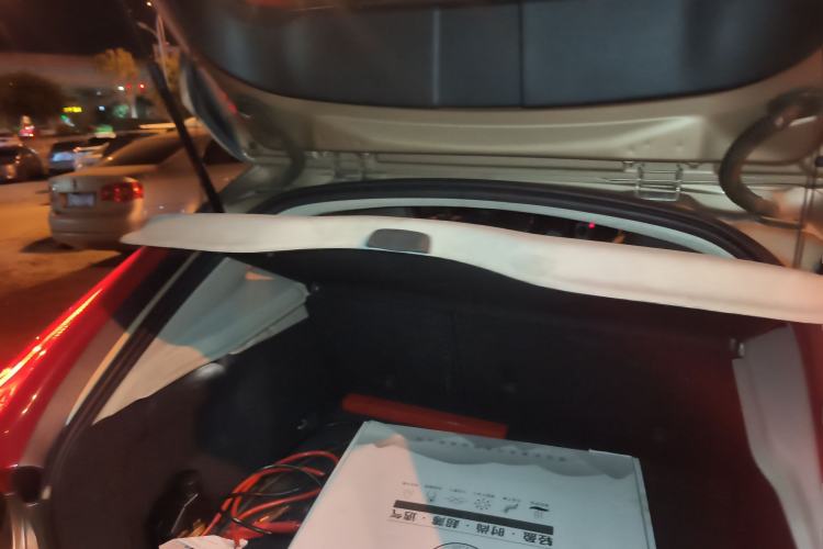 Used Volvo V40 2013 2.0T Zhiya Edition
