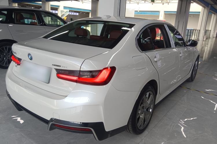 Used BMW i3 2024 eDrive 35 L
