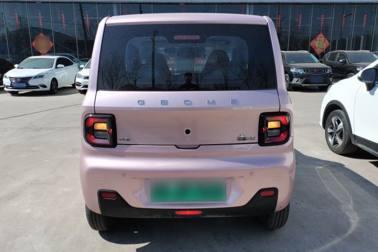 Used Geely Galaxy Panda 2023 Panda Mini 200km Endurance Bear
