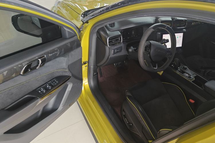 Used Lynk & Co 03 2021 03+ 2.0TD Automatic Wind-Chasing Edition
