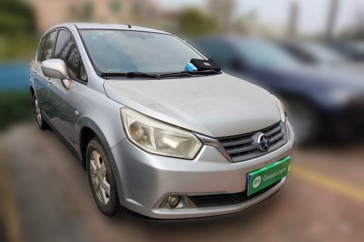 Used Venucia R50 2014 1.6L Automatic Splendid Edition