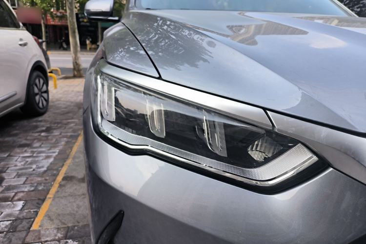 Used BYD Song Pro New Energy 2022 DM-i 110km Flagship Model Right Front Headlight