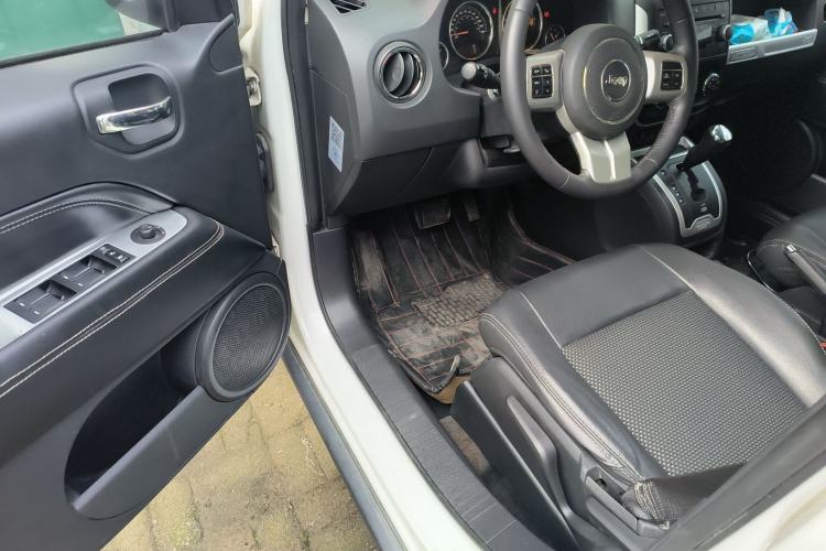 Used Jeep Compass 2014 Revised Version 2.4L Four-Wheel Drive Comfort Edition
