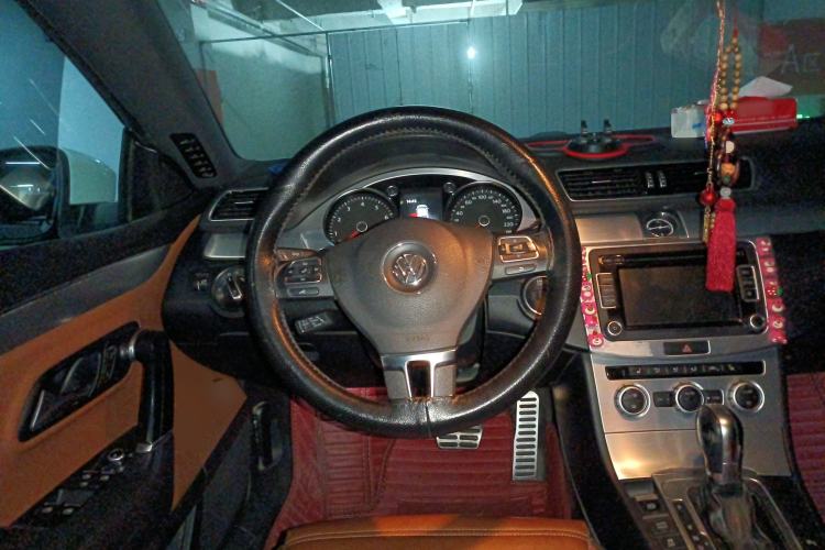 Used Volkswagen FAW-Volkswagen CC 2015 1.8TSI Luxury Model Steering Wheel