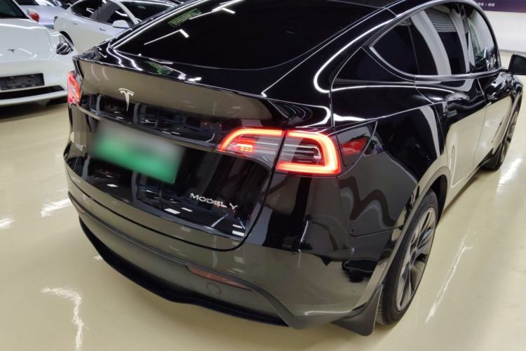 Used Tesla Model Y 2023 Rear-Wheel-Drive Version