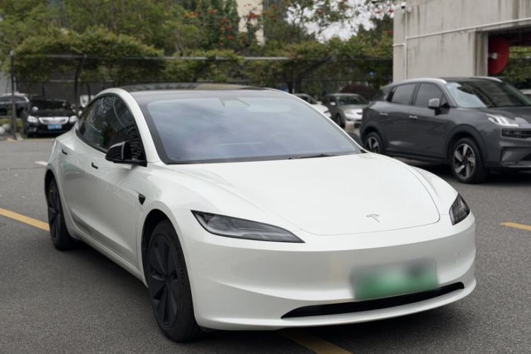 Used Tesla Model 3 2023 Rear-Wheel-Drive Version Exterior 5