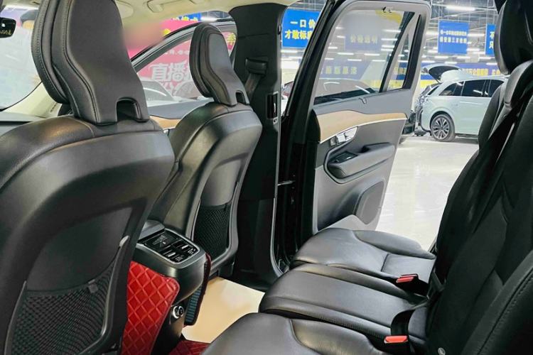 Used Volvo XC90 2019 T6 Zhiyi Edition 7-Seater China VI Standard