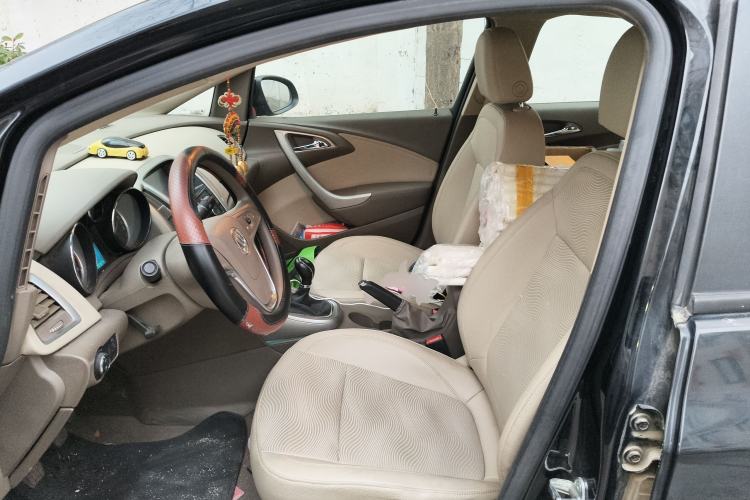 Used Buick GT 2013 GT 1.6L Manual Entry-Level Model
