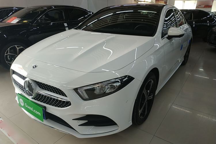 Used Mercedes-Benz A-Class 2022 Revised Version A 200 L Sport Sedan Fashionable Style