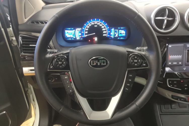 Used BYD S7 2016 2.0T Automatic Prestige Plus Steering Wheel