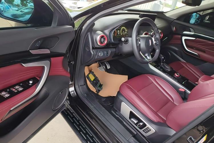 Used Wey VV7 2017 2.0T Flagship Model

