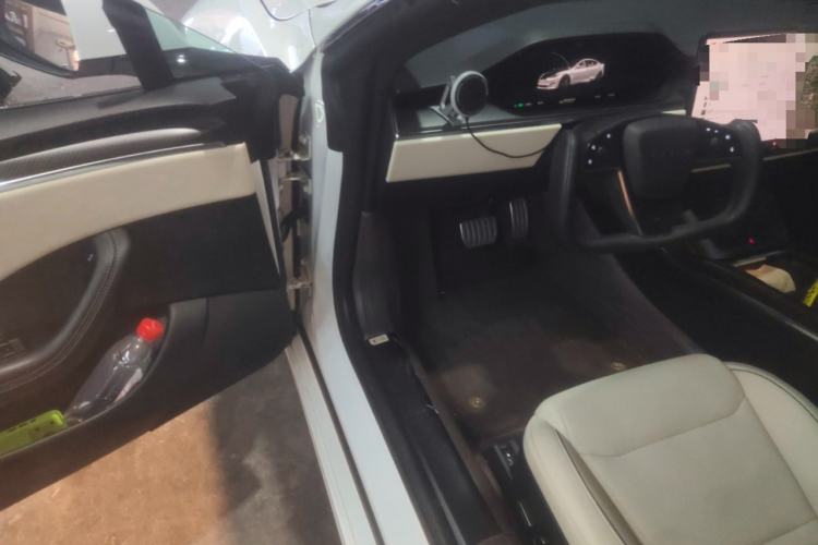 Used Tesla Model S 2023 Three-Motor All-Wheel-Drive Plaid Version
