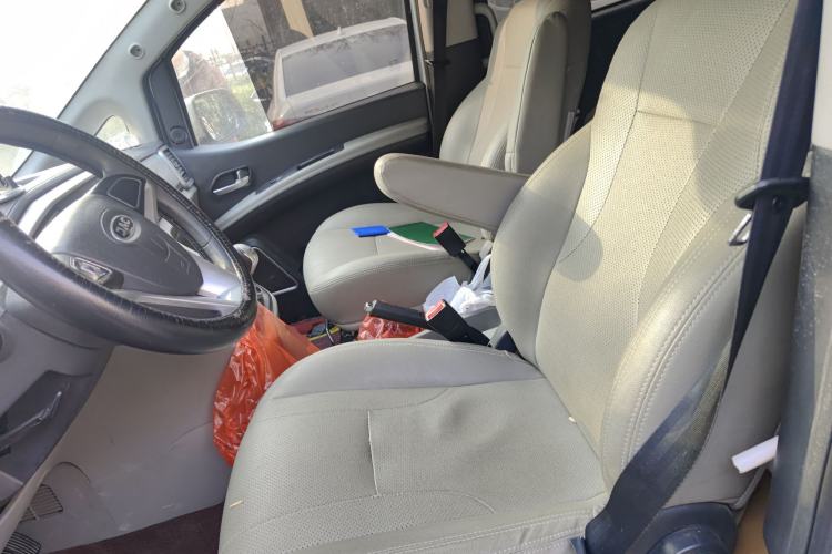 Used JAC Refine M4 2019 Business & Travel Series 2.0L Manual Comfort Model China VI